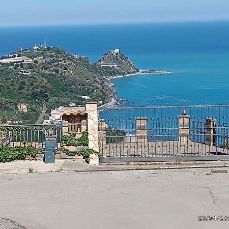 Tra Cielo E Mare Apartment Capo d'Orlando Bagian luar foto